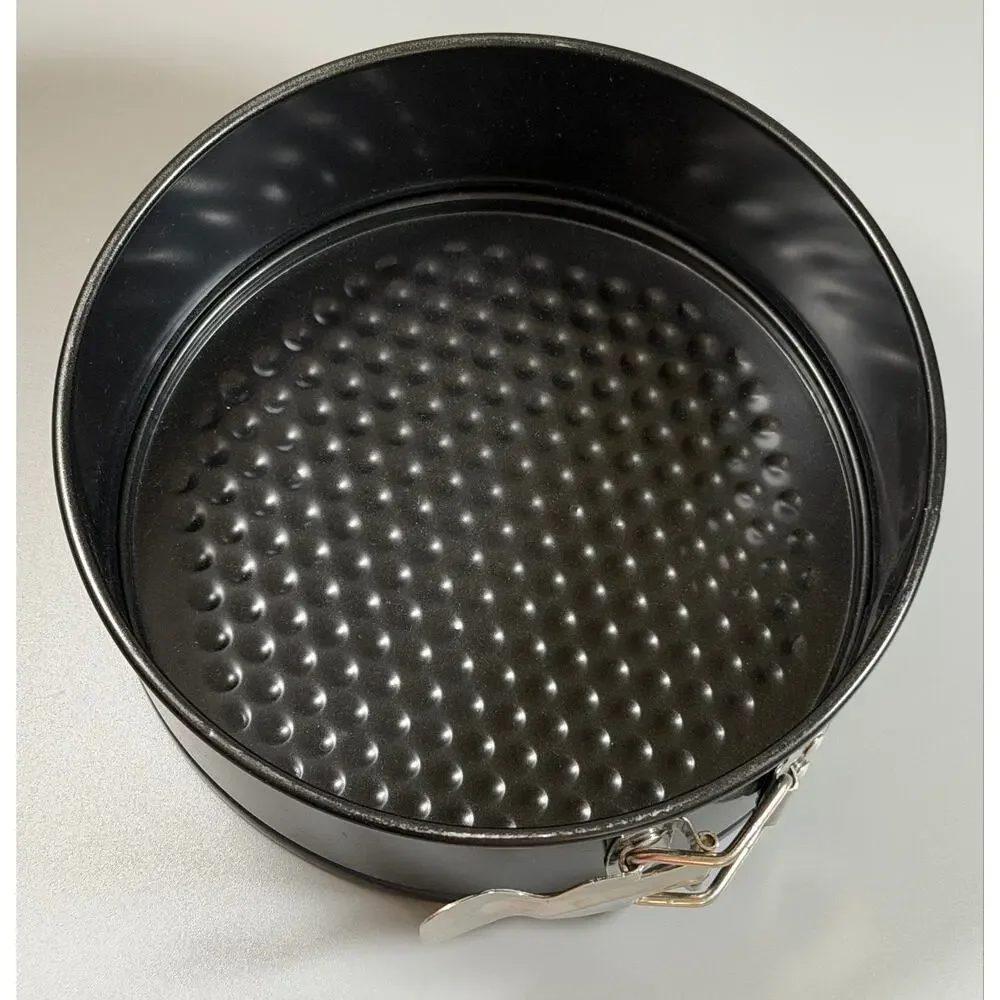 7 Inch Nonstick Springform Cake Pan Removable Base Like New - Picture 4 of 7